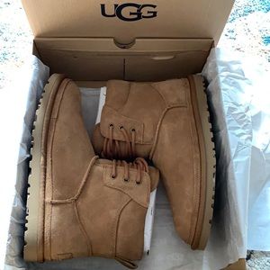 ✔️SOLD ✔️ New in Box - UGG - Chestnut sz 8 boots
